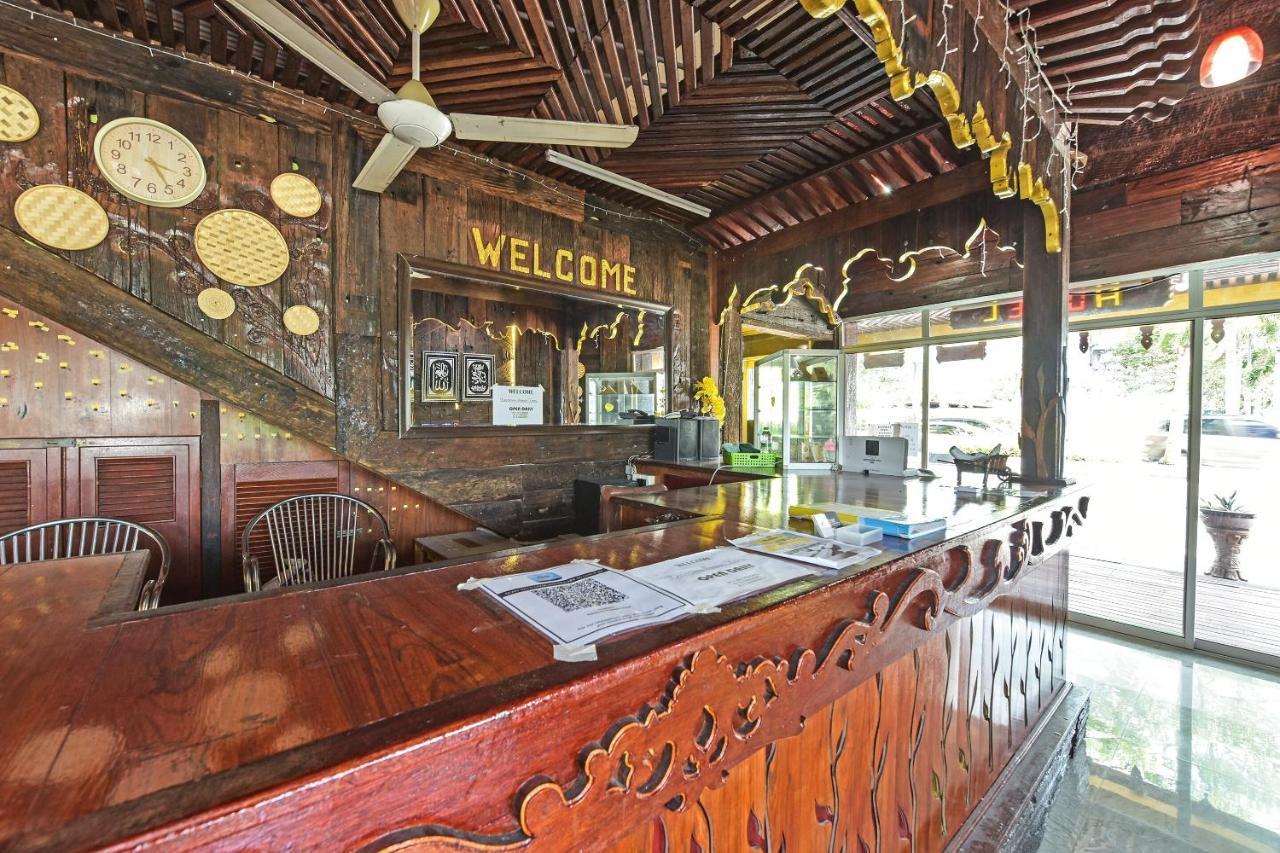 Super Oyo Capital O 90659 Raintown Timbers Hotel 太平 外观 照片